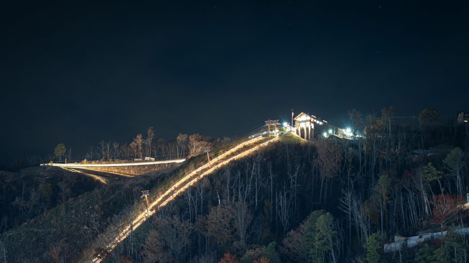 Gatlinburg: Ghosts of the Smokies Haunted Walking Tour - Ghostly Encounters at Edgewater Hotel