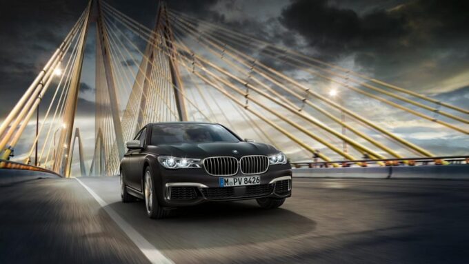 Gatwick Airport: Affordable Transfer to Winchester, Hants - About Wintax Cars