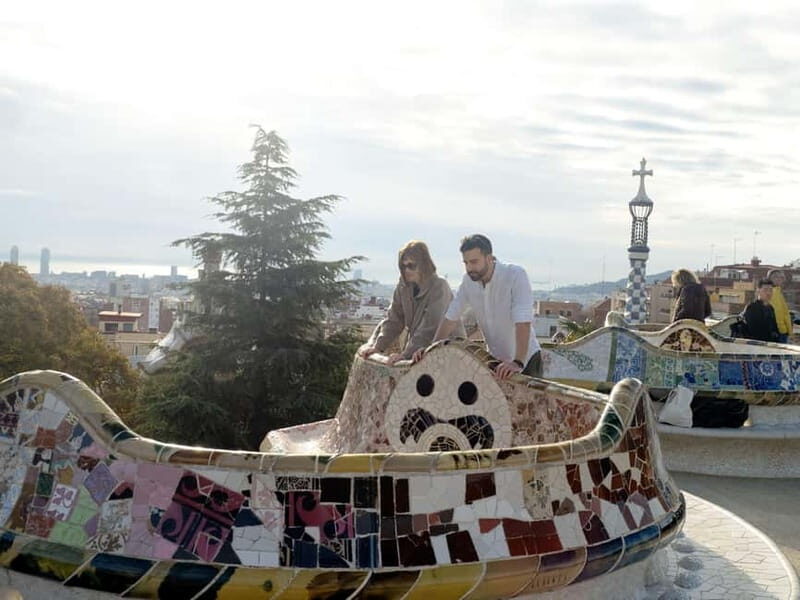 Gaudi Barcelona in 1 Day: Sagrada Familia, Park Guell, tapas - Lunch and Cava Tasting: A Flavorful Break