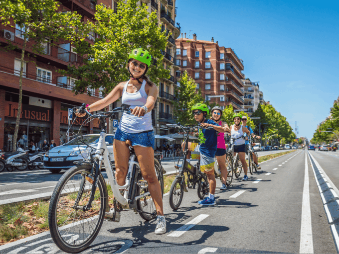 Gaudi Essential: Sagrada Familia+Park Güell. Skip the Line - Symbology of Sagrada Familia