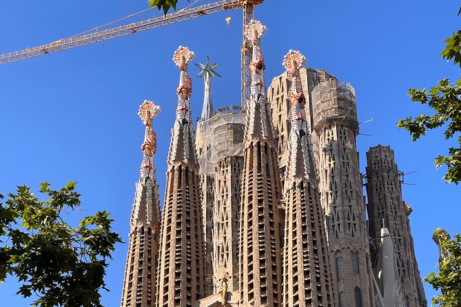 Gaudí & Sagrada Familia Tour - Gaudis Architectural Influences