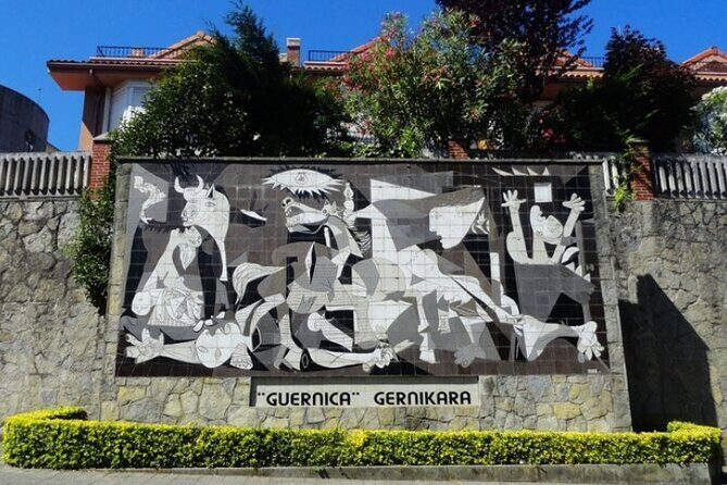 Gaztelugatxe, Mundaka and Gernika Tour from Bilbao - Exploring the Itinerary in Detail