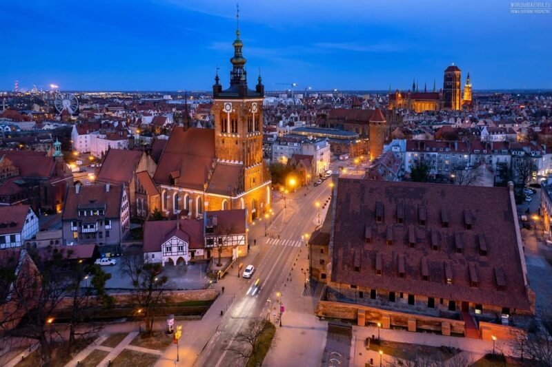 Gdansk: The 3 Tenors & Soprano Concert - Key Points