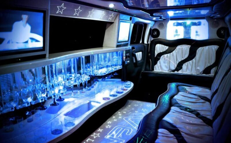 Gdansk VIP Party: Exclusive 3 or 5-Hour Hummer Limo Tour - Who Is This Tour Best For?