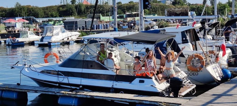 Gdask: 4-hours Private Boat Tour with Skipper - Key Points
