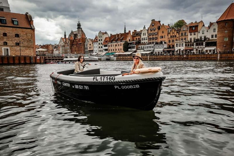 Gdask: Boat Tour on the Motawa - An Authentic Water Perspective of Gdansk