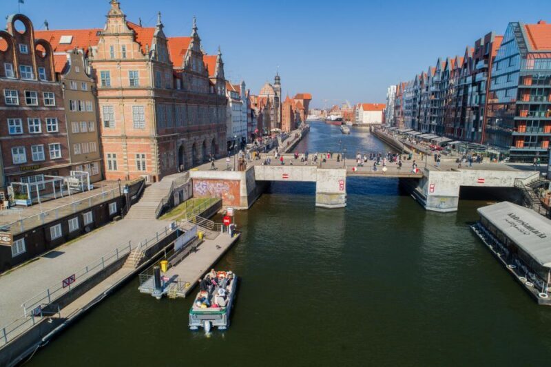 Gdask: Motlawa River Sightseeing Catamaran Cruise - Exploring Gdansk from the Water: A Closer Look