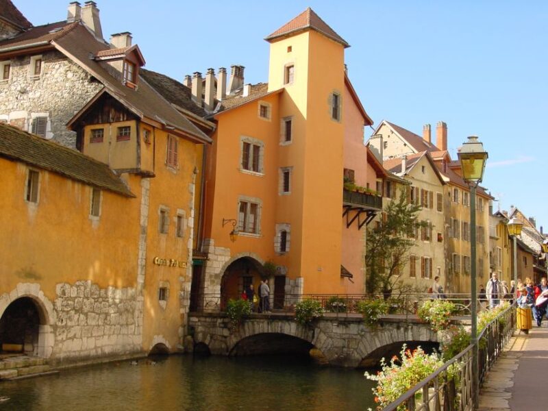 Geneva: Annecy, the Venice of the Alps and Geneva City Tour - Starting Point: Place Dorcière, Geneva