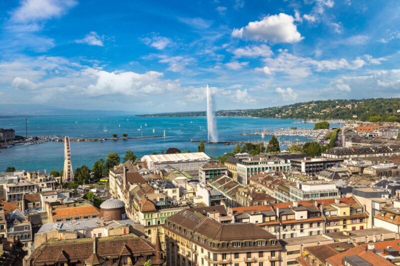 Geneva Old Town: Walking In App Audio Tour (ENG) - Local Culinary Delights