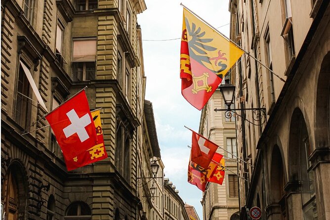 Geneva Private Custom Walking Tour With A Guide (Private Tour) - Guide Expertise and Qualifications