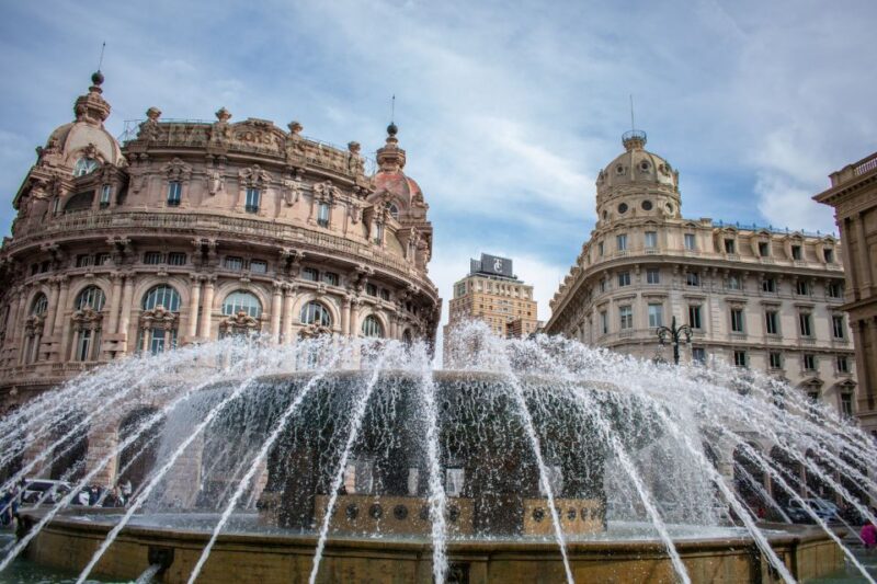 Genoa: First Discovery Walk and Reading Walking Tour - Experience and Features