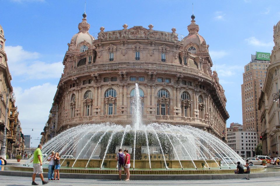 Genoa - Private Historic Walking Tour - Piazza De Ferrari