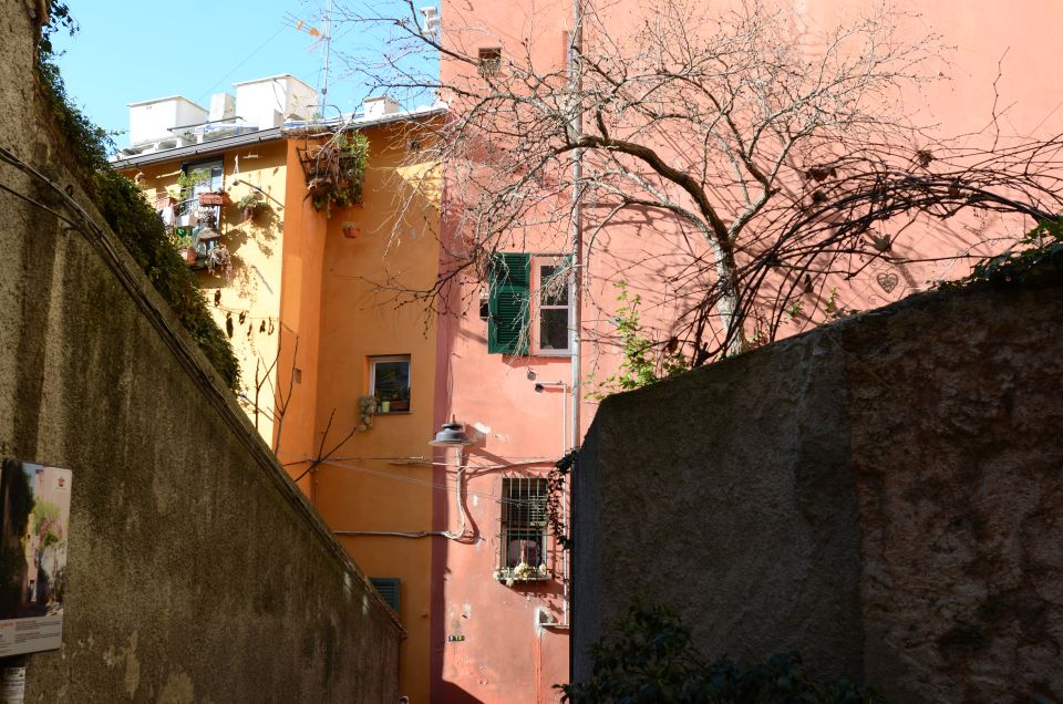 Genoa: Secret Corners Photography Tour and Traditional Snack - Meeting Point and End Location