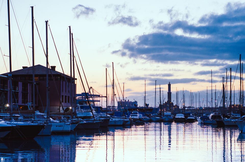 Genoa: Sunset Walking Photo Tour With Instructor - Photographer Guide Expertise