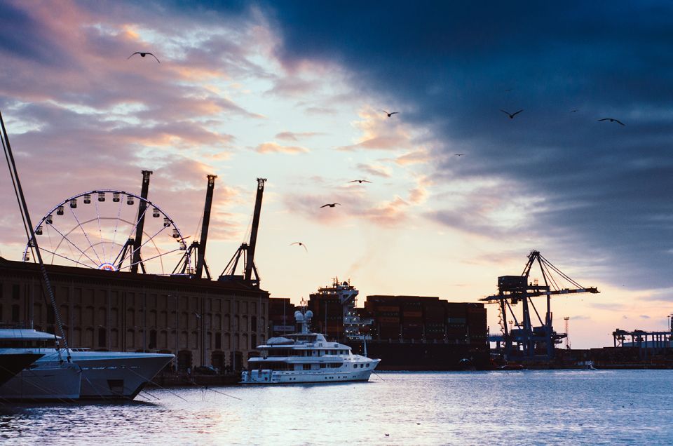 Genoa: Sunset Walking Photo Tour With Instructor - Frequently Asked Questions