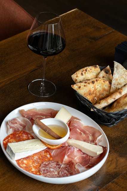 Genoa: Wine Tasting Near The Cruise: the best Italian wine - Who Should Book This Experience?