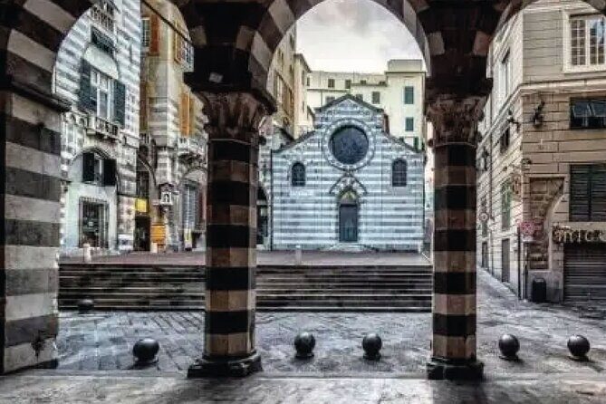 Genova Walking Tour with Audio and Written Guide by a Local - Porta Soprana and City Walls