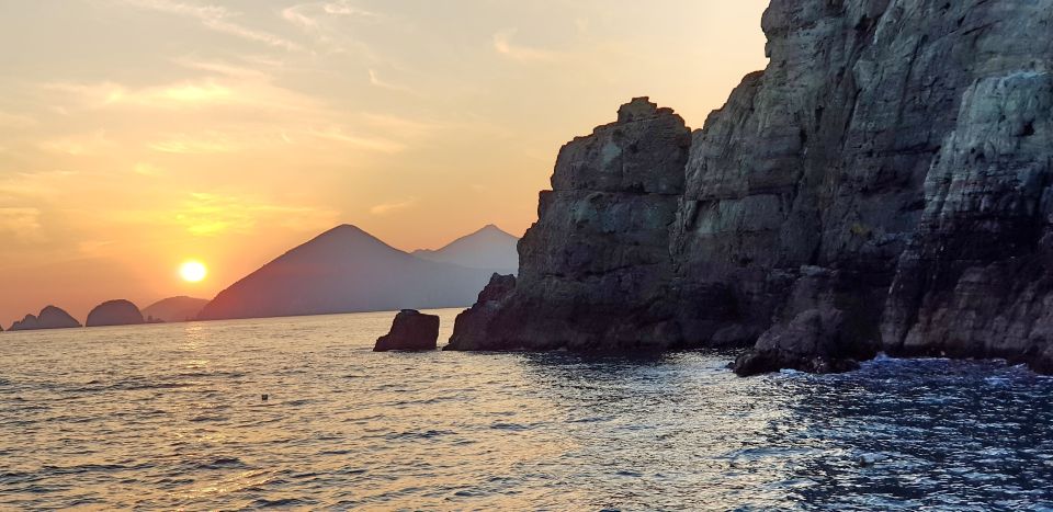 Geoje Island: Deep Sea Fishing - Jigging for Yellow Tail - Fishing Gear and Equipment