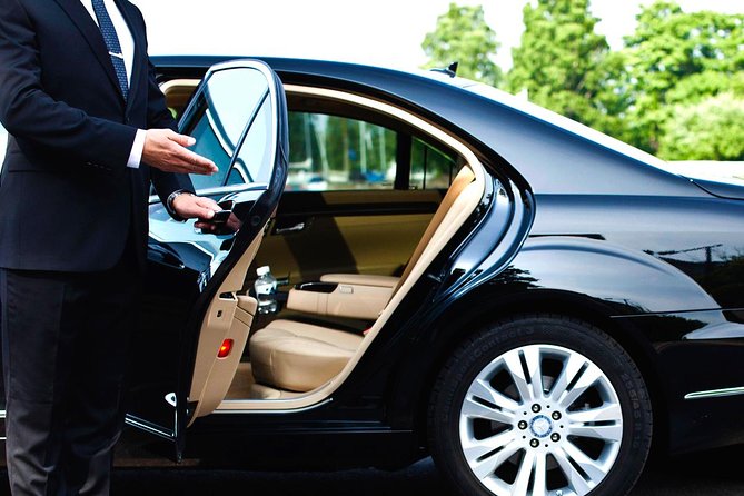 George F L Charles Vigie Airport Transfer Shuttle - Key Points