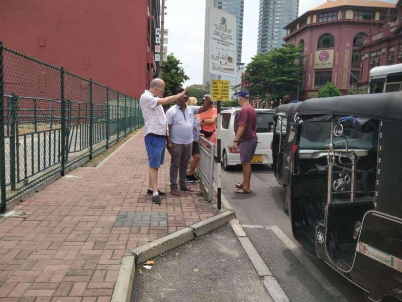 German speaking guide with Tuk around Colombo city tour - FAQ