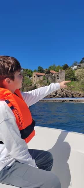 Get to know Hondarribia by sea. Audio-guided boat tour - An In-Depth Look at the Hondarribia Boat Tour