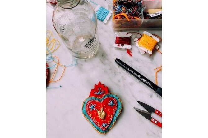 Get to know Mexico through its textiles and embroidery. - Exploring the Textile Tour in Mexico City