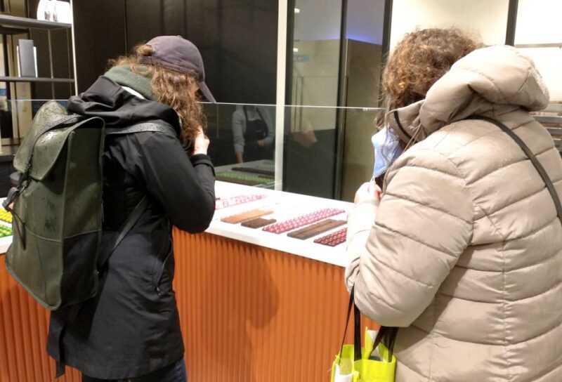 Ghent: Guided City Tour with Chocolate Tastings - The Guides and the Group Atmosphere