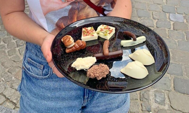 Ghent: Guided City Tour with Food and Drink Tastings - Key Points