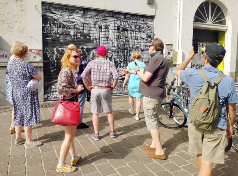 Ghent: Guided City Tour with Food and Drink Tastings - Who Will Love This Tour?