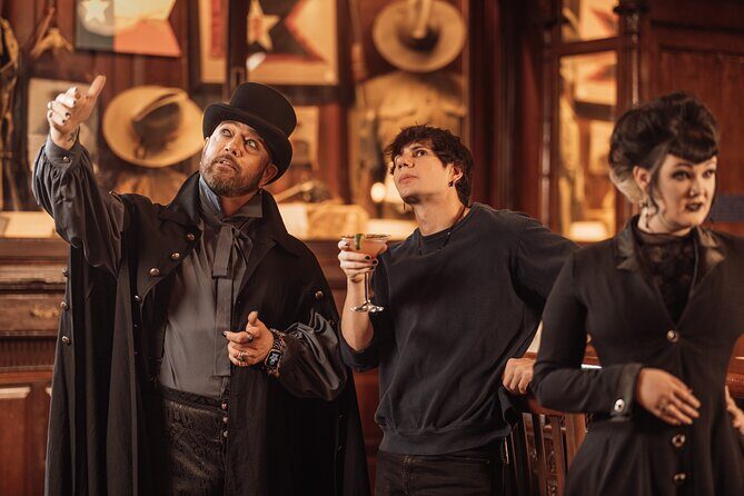 Ghost Bus Pub Crawl - Who Should Book the Ghost Bus Pub Crawl?