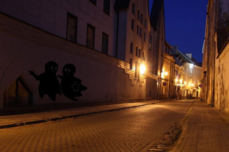 Ghost stories of Warsaw Night Tour - How This Tour Compares