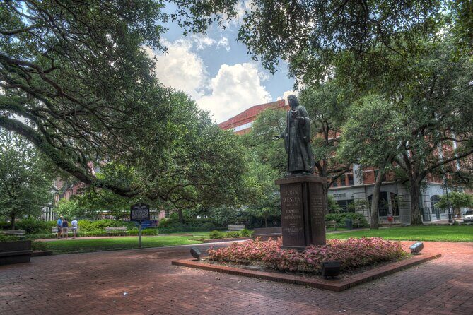 Ghostly Tales of Savannah - Who Is This Tour Best Suited For?