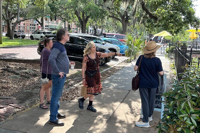 Ghosts and Toasts Haunted Non Alcoholic Pub Crawl - Who Will Enjoy This Tour?