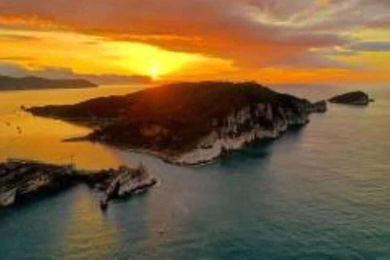 GHP BOAT - PRIVATE SUNSET TOUR WITH APERITIVO - Who Will Love This Tour?