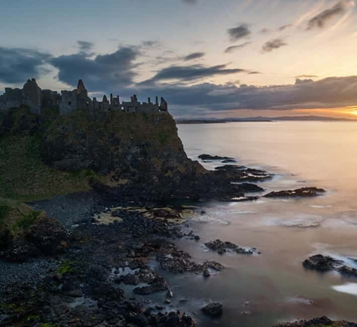 Giant's Causeway: Private Tour with Carrick-a-Rede bridge - An In-Depth Look at the Tour