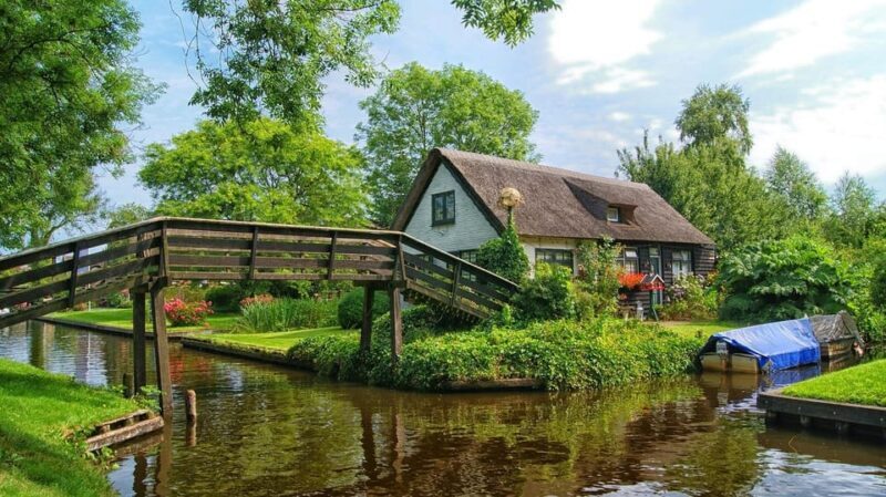 Giethoorn: 2,5 Hours 7 persons boat steeringwheel + cushions - Final Thoughts
