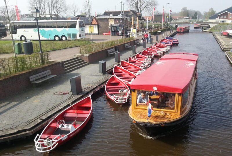 Giethoorn: Canal cruise Giethoorn village and lake - Final Words