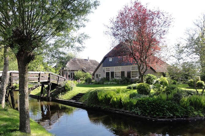 Giethoorn Day Trip From Amsterdam With Cruise and Cheeseplatter - Getting There and Additional Info