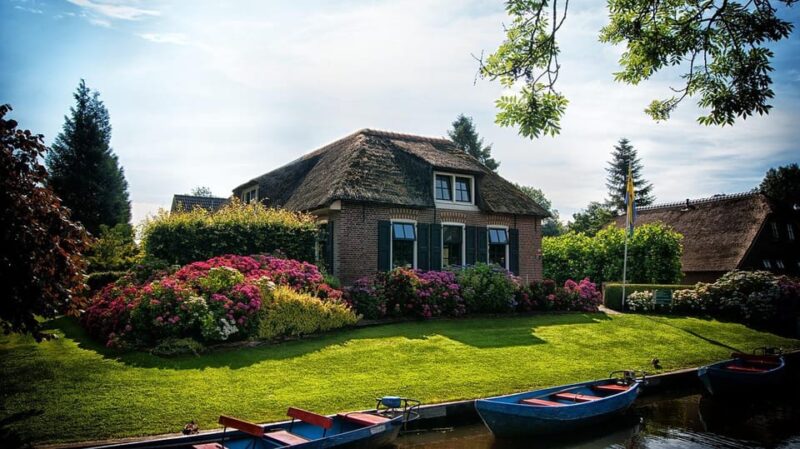 Giethoorn: Exclusive Private Tour of the Dutch Venice - Culinary Delights