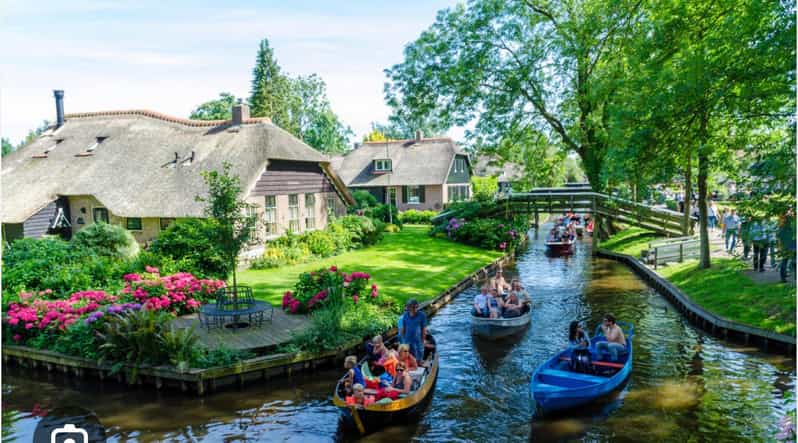 Giethoorn Private Day Tour From Amsterdam Including BoatTour - Experience Highlights
