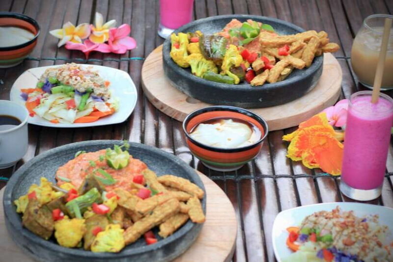 Gili air: Kaktus traditional cooking class - Ingredients and Facilities  