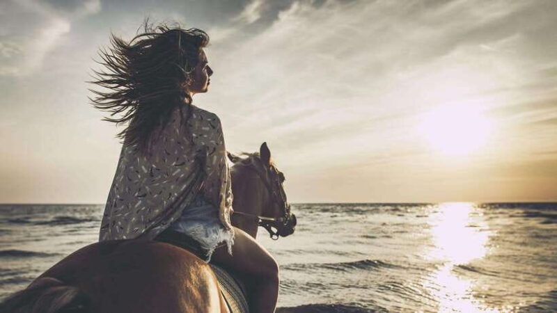Gili Trawangan: Beach Horseback Riding with Pickup Hotel - Practical Considerations and Value