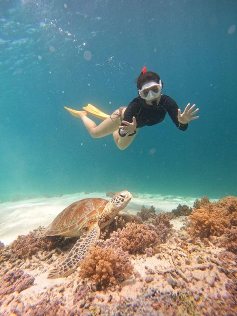 Gili Trawangan: Gili Islands Sunset Boat Tour and Snorkeling - What to Bring