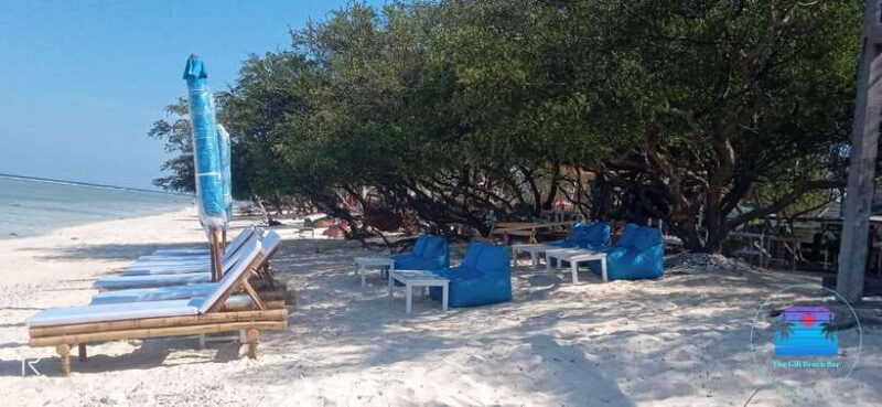 Gili Trawangan: The Beach Bar - Sunbed with Cocktail & Chill - Who Should Book This Tour?