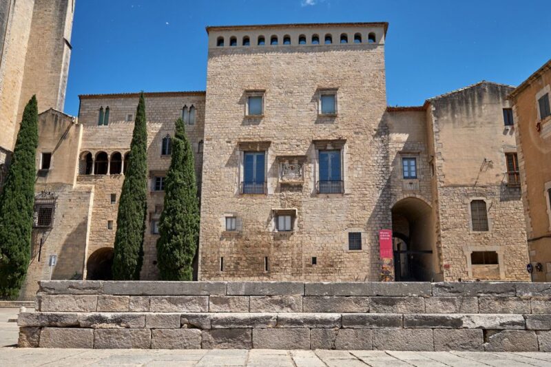 Girona Art Museum: Skip-the-Line Entry Ticket & Audio Guide - Good To Know