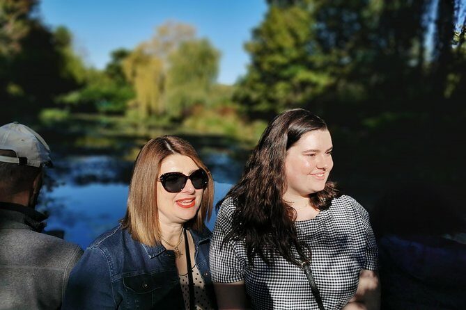 Giverny and Versailles Full-Day Private Guided Tour with Hotel Pickup - The Experience from the Traveler’s Perspective