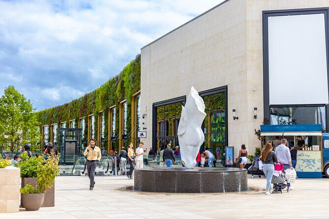 Giverny McArthurGlen Outlet Village Roundtrip Transfer from Paris - The Sum Up