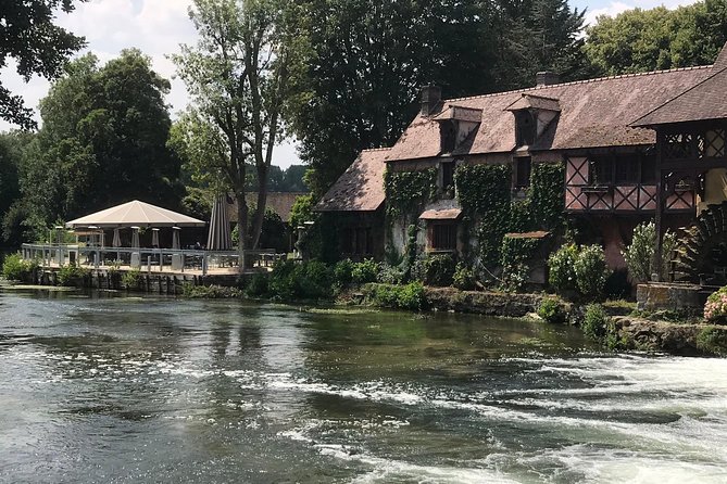Givernys House & Gardens Plus Versailles Palace Day Trip With Lunch From Paris - Inclusions