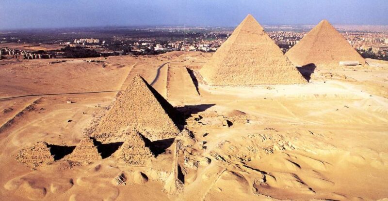 Giza Pyramids and Egyptian Museum - Itinerary and Highlights