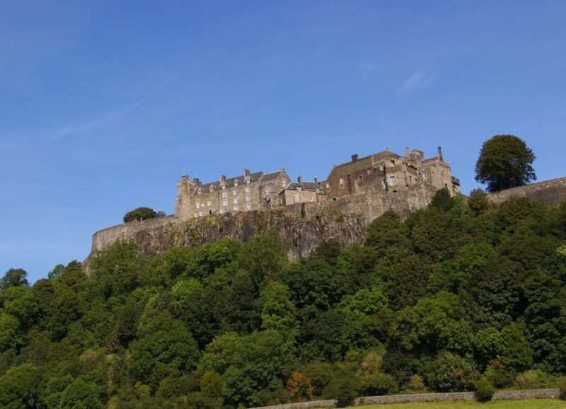 Glasgow: Stirling Castle, Loch Lomond Walk, and Whisky Tour - An Authentic Scottish Day Out